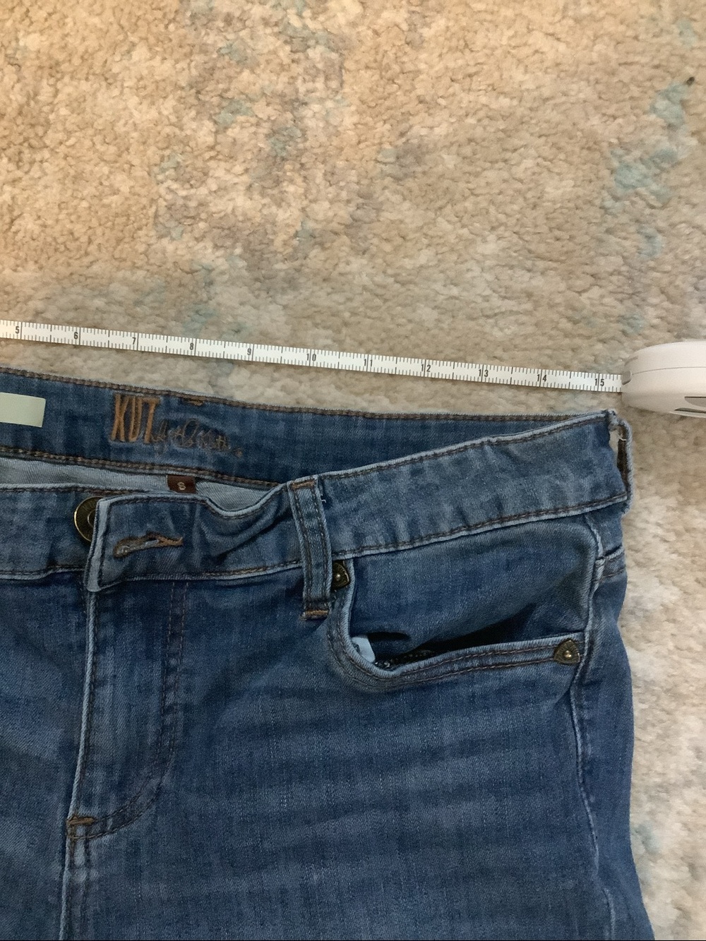 EUC Kut from the Kloth women’s slim cut boyfriend Jeans